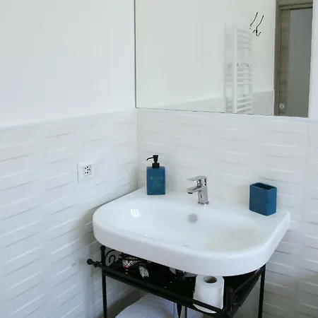 Andolfi 24 Couette-café 4*