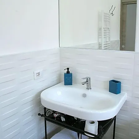 Bed and Breakfast Andolfi 24 Πομπηία